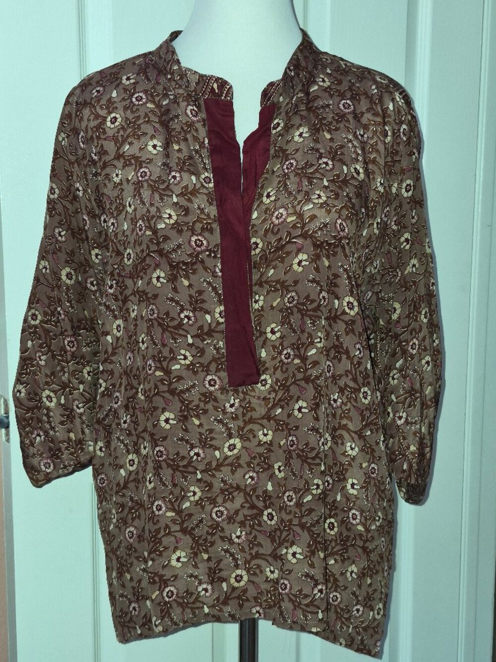 Indie Ella Brown Red Floral Print 100% Silk Blouse Tunic Top M/L